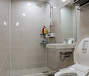 room-card-img-4